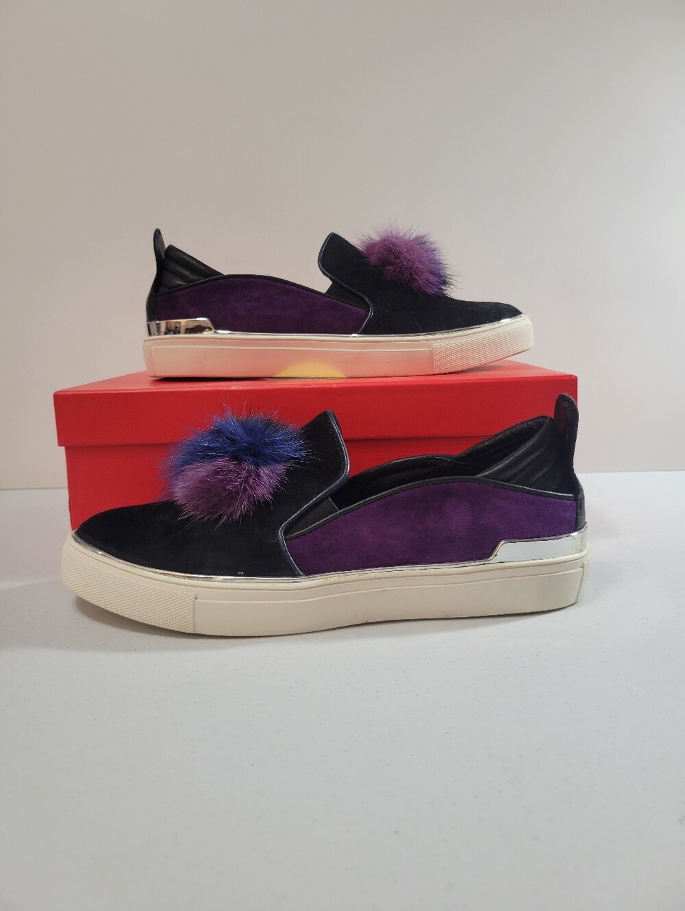 The Wishbone Collection "Laura" Slip-On Sneakers- Size 8.5